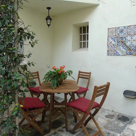 La Corte Antica Апартаменты